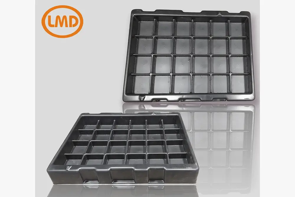 Trays 2